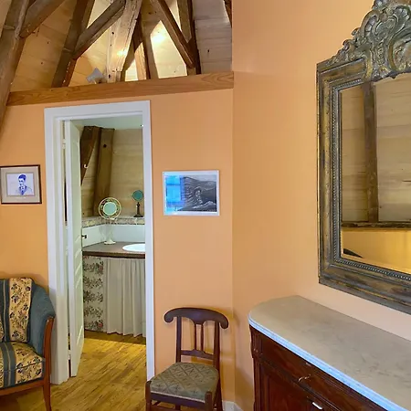 Le Chateau De Busqueilles La Affittacamere *