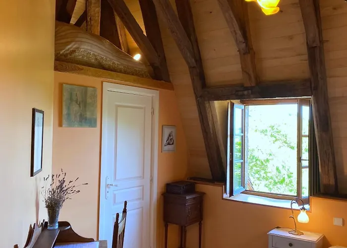 Gasthof Le Chateau De Busqueilles La 3*